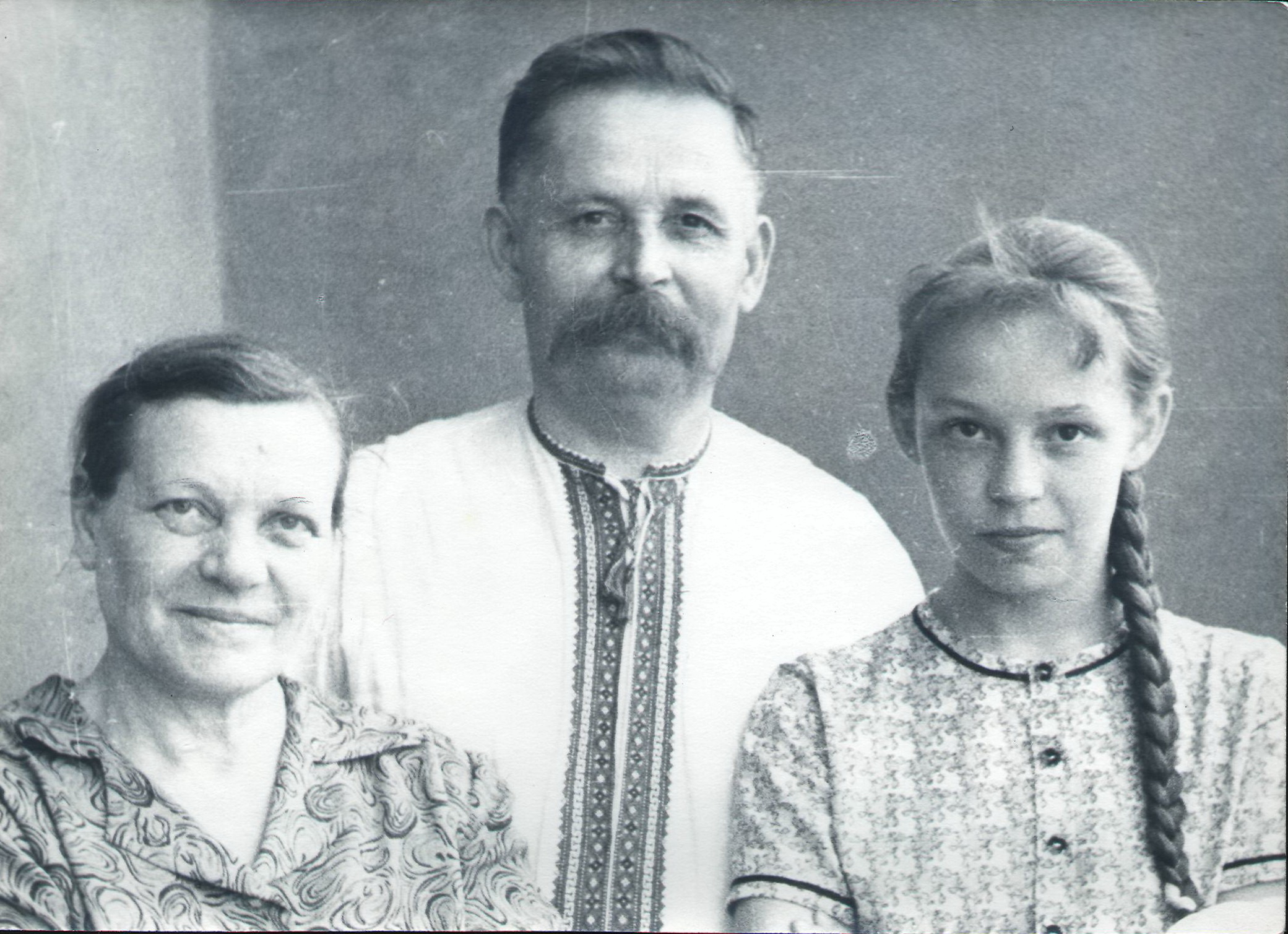 З дружиною і дочкою